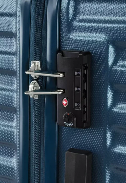 American Tourister Skybridge 3 Piece Luggage Set - Image 5